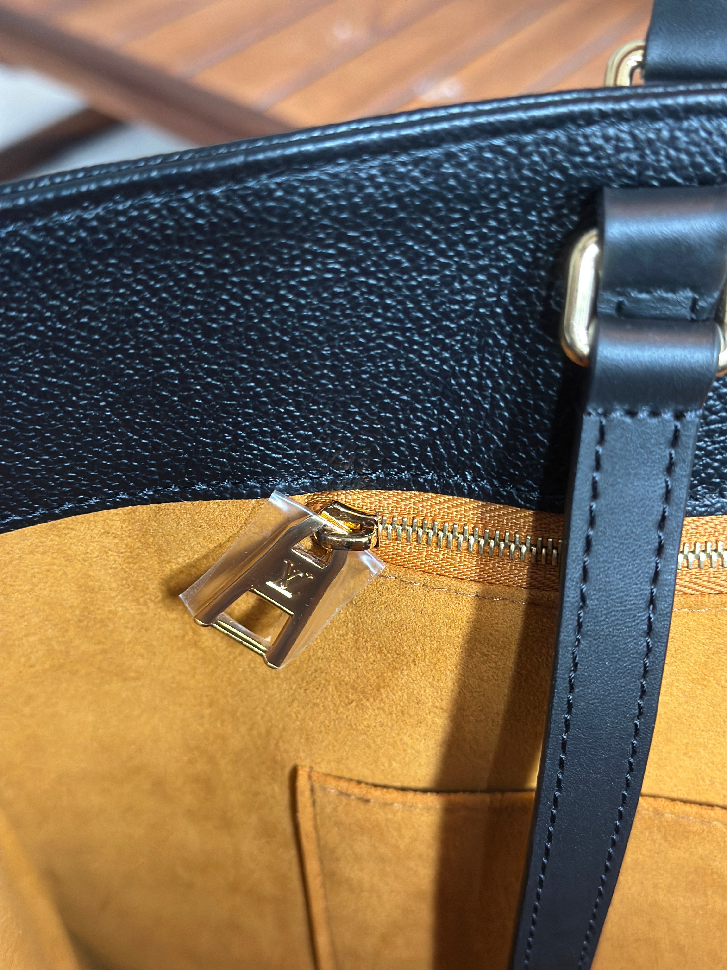 Louis Vuitton OnTheGo Black Empreinte GM